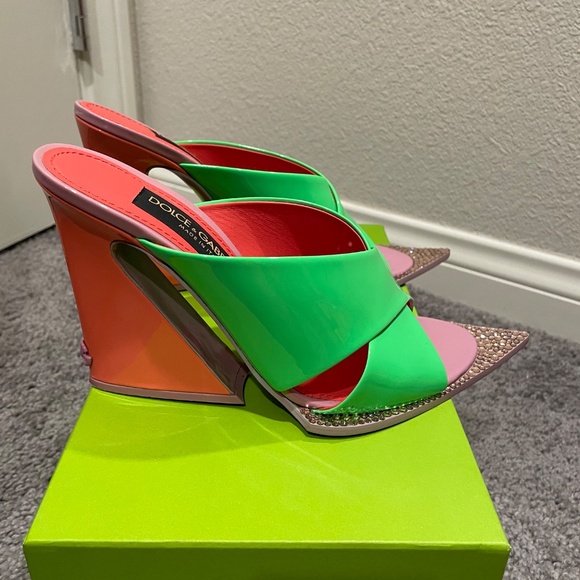 DOLCE & GABBANA Tapered-Heel Green Pink Leather Open-Crystal Toe Leather Sandals - Picture 6 of 15